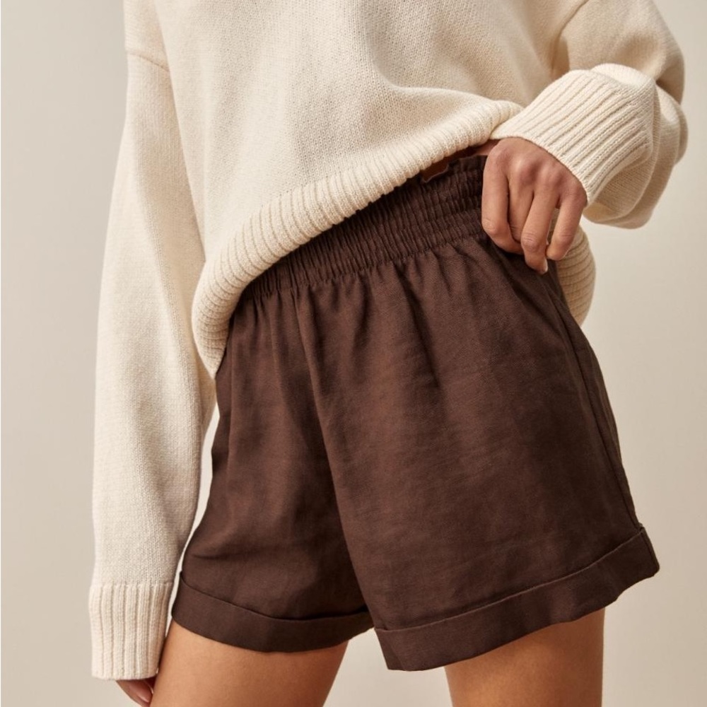 Reformation 100% Linen Shorts Smocked Waist Relaxed Fit Brown size Small